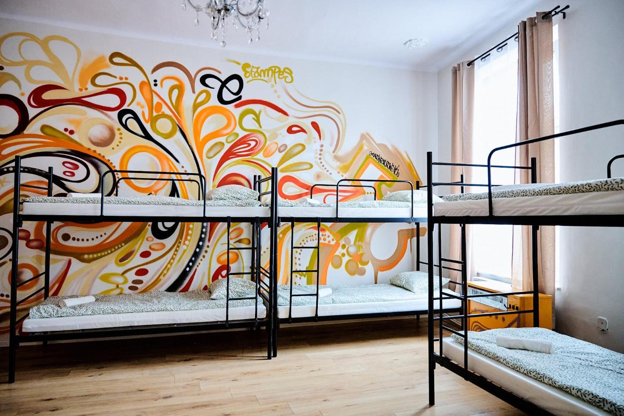 Hostel Graffiti 크라쿠프 외부 사진