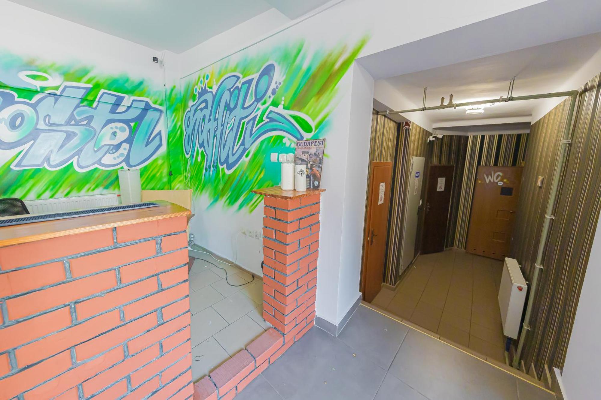 Hostel Graffiti 크라쿠프 외부 사진